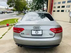 2010 Audi A5 2.0T quattro Premium Plus photo 7