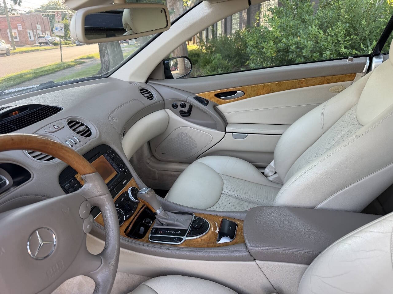 2005 Mercedes-Benz SL-Class SL500 photo 24