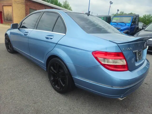2011 Mercedes-Benz C-Class C 300 Luxury Sedan 4D photo 3