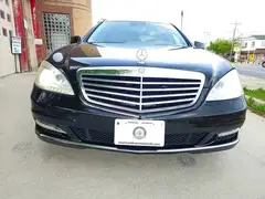 2013 Mercedes-Benz S-Class S 550 Sedan 4D photo 2