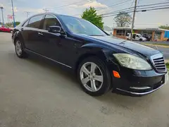 2013 Mercedes-Benz S-Class S 550 Sedan 4D photo 3