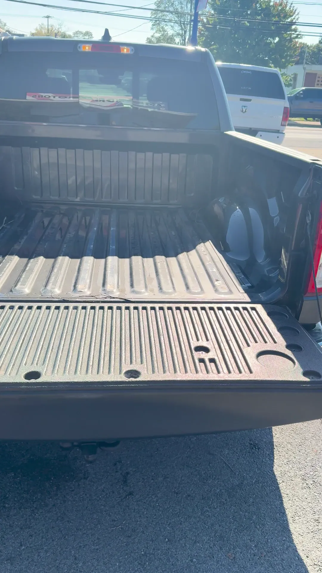Walk-around of 2019 Ram 1500 Crew Cab Big Horn Pickup 4D 5 1/2 ft