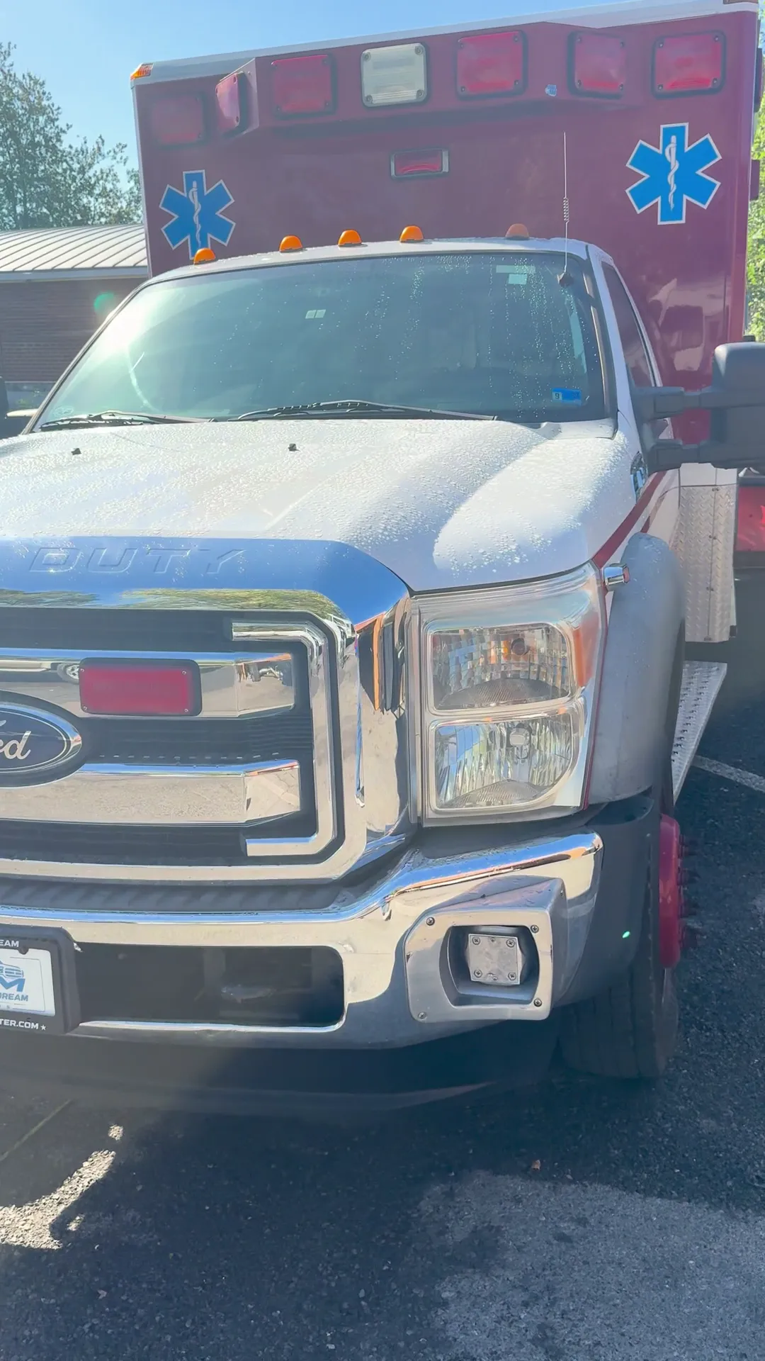 Walk-around of 2012 Ford F450 Super Duty Regular Cab & Chassis 141" W.B. 2D
