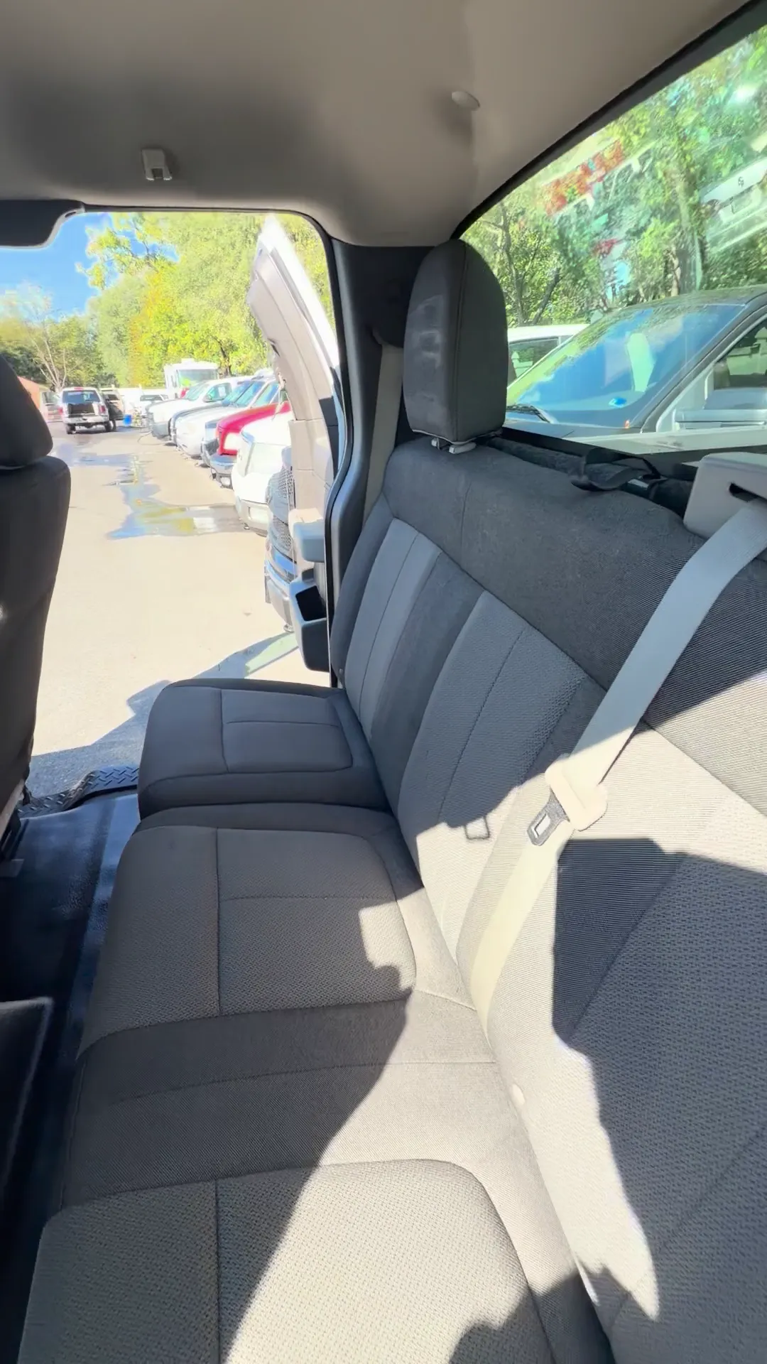 Interior of 2010 Ford F150 Super Cab XL Pickup 4D 6 1/2 ft