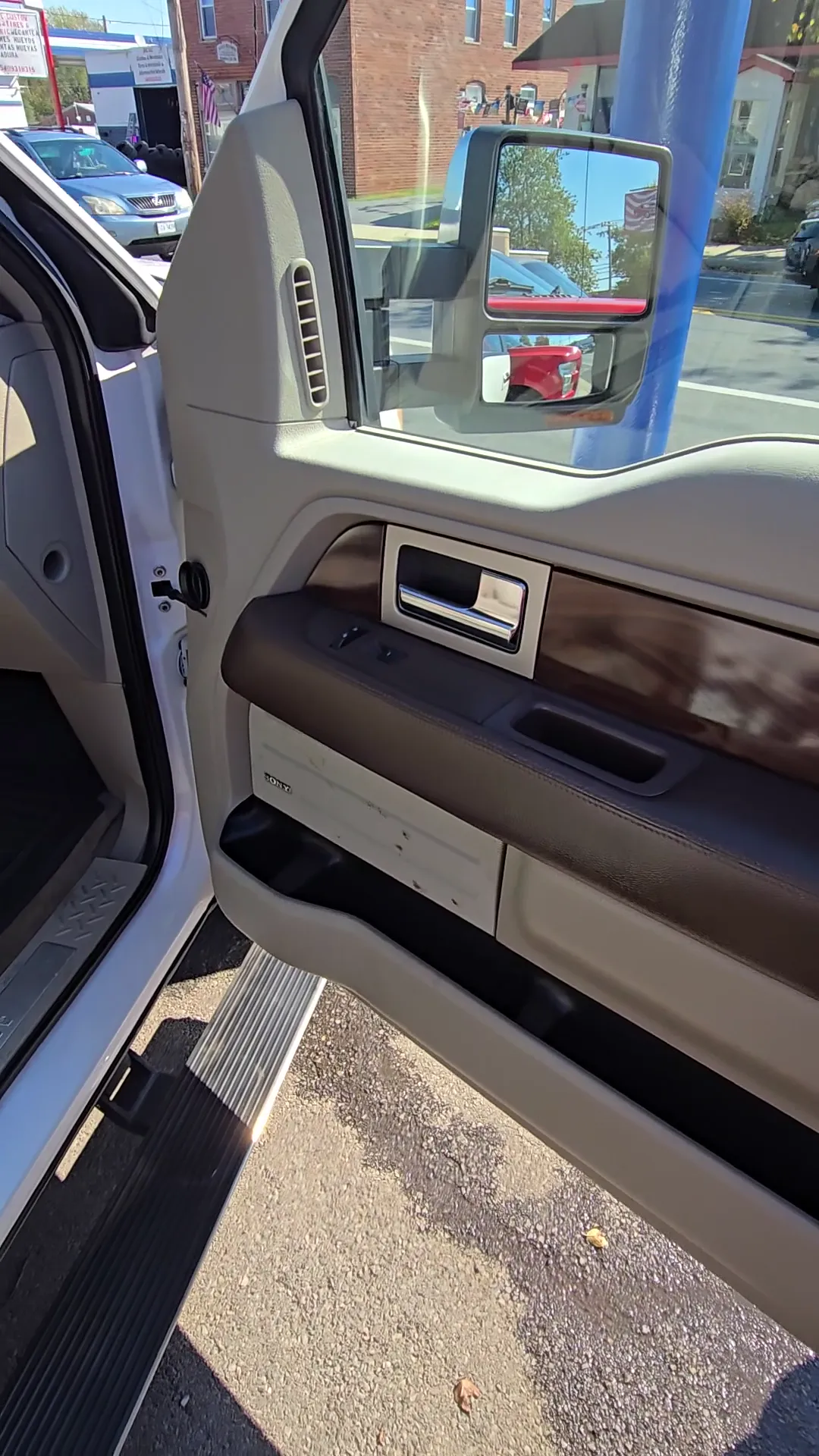 Interior of 2010 Ford F150 SuperCrew Cab Platinum Pickup 4D 5 1/2 ft