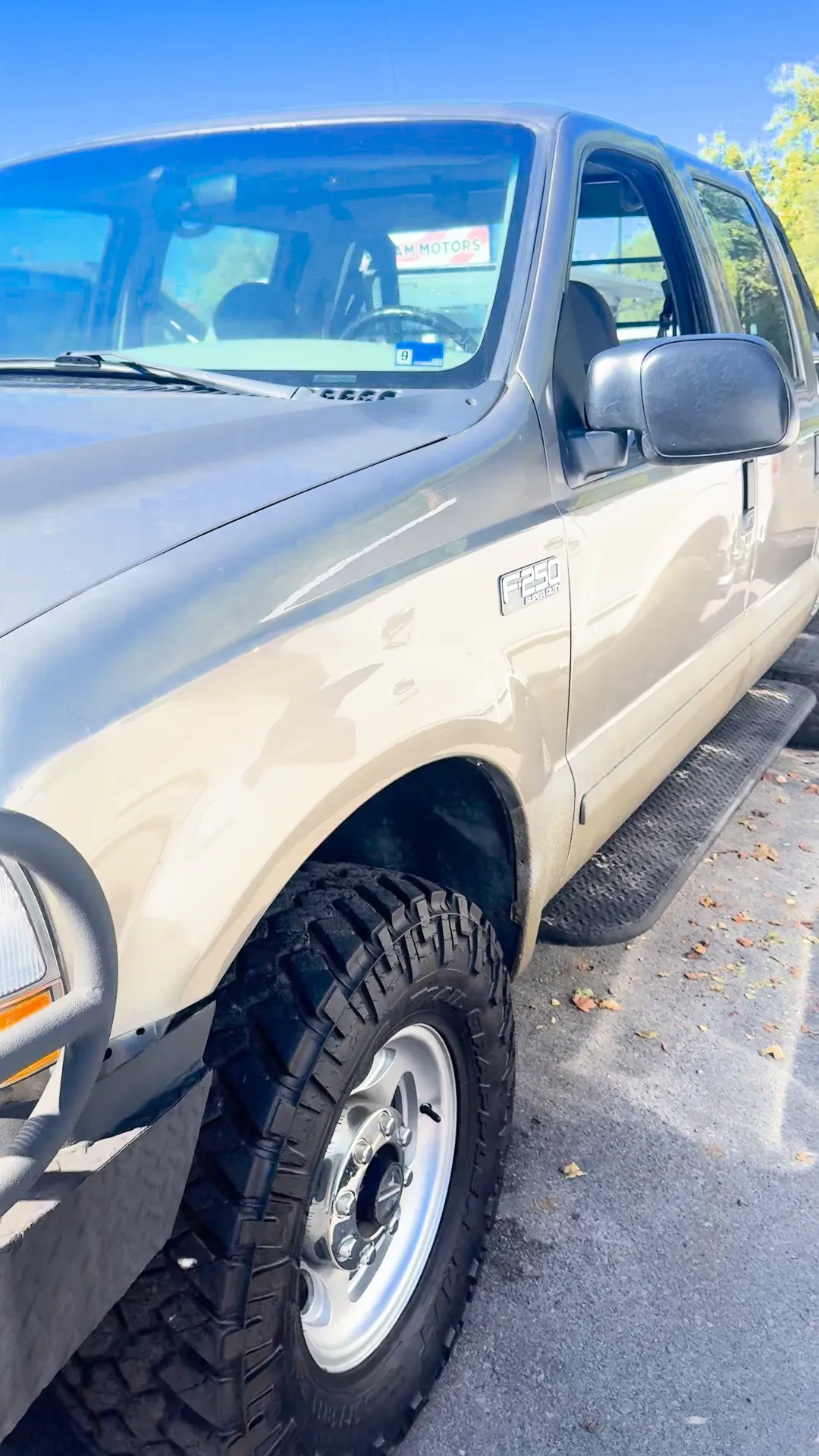 Walk-around of 2001 Ford F250 Super Duty Crew Cab Lariat Crew Cab