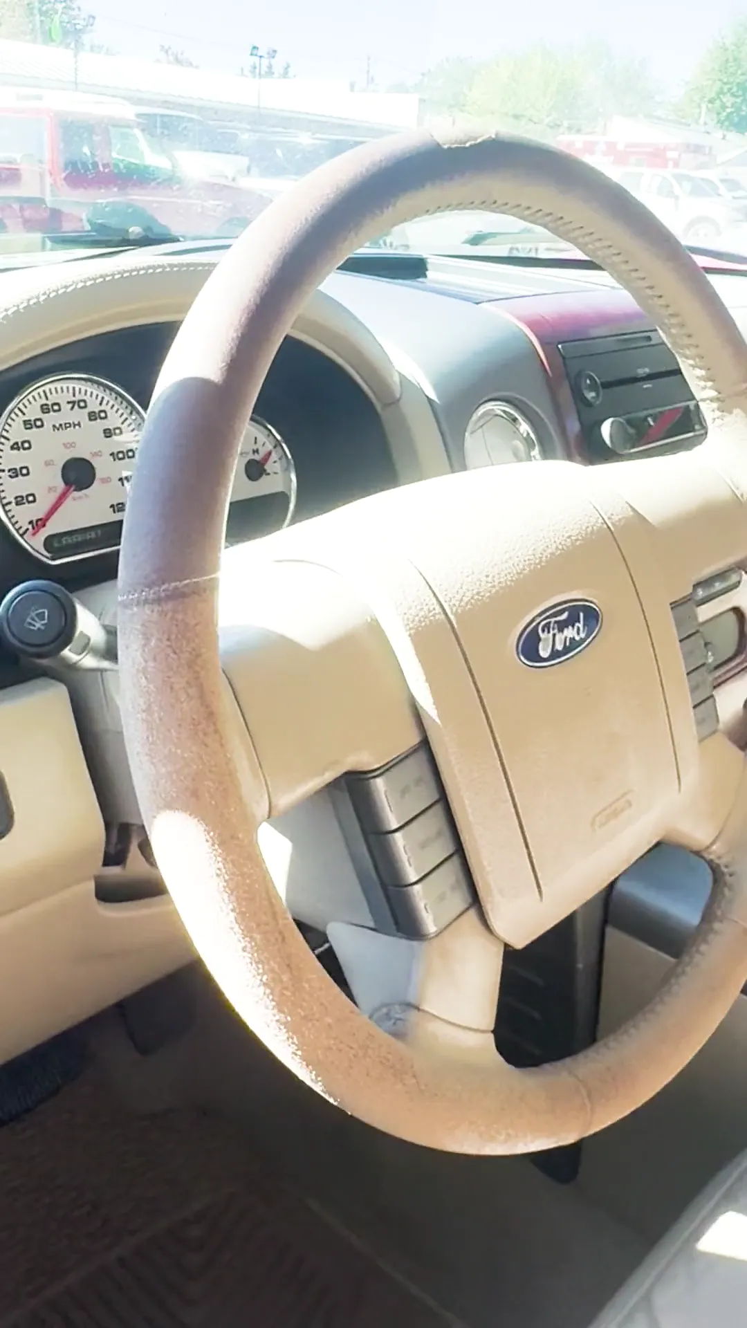 Interior of 2005 Ford F150 Super Cab Lariat Pickup 4D 6 1/2 ft
