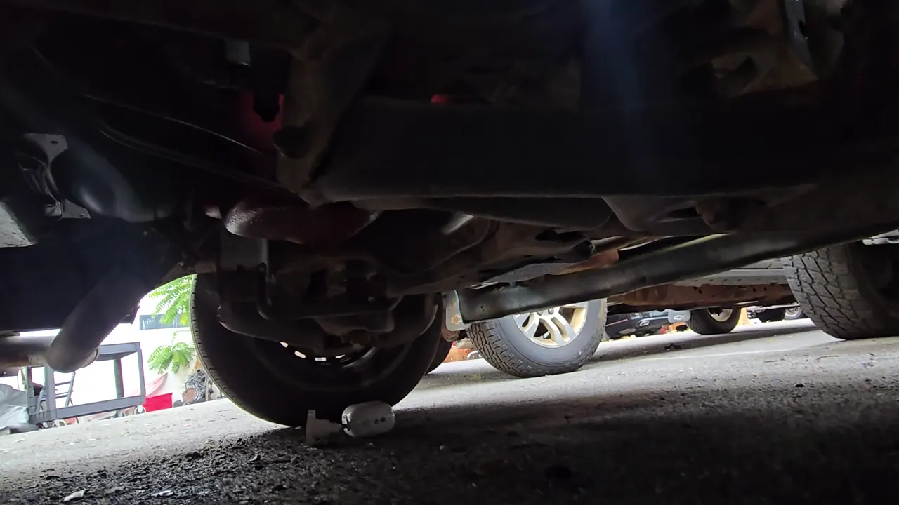Underneath of 1990 Chevrolet C/K1500 Cheyenne Reg Cab