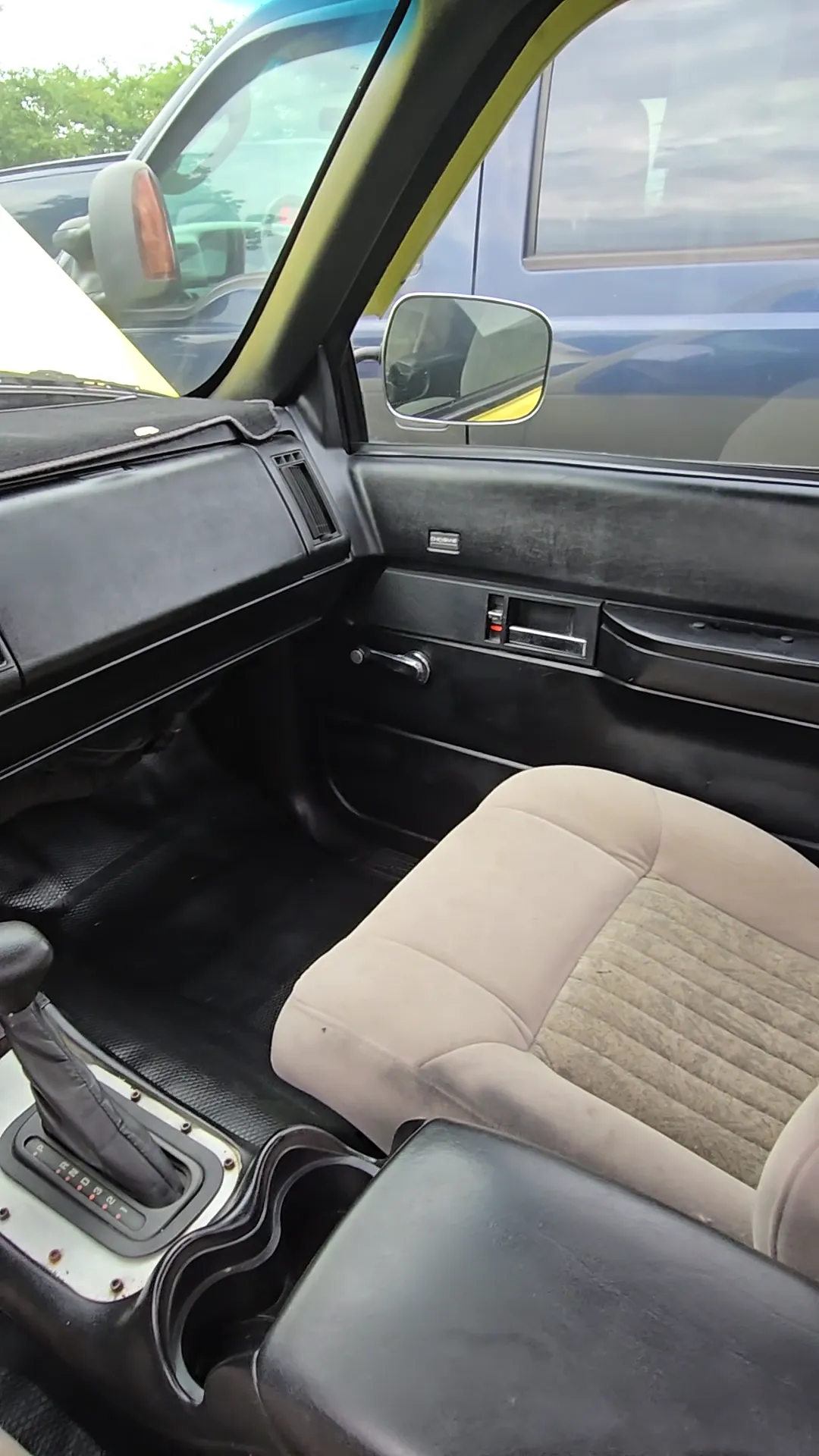 Walk-around of 1990 Chevrolet C/K1500 Cheyenne Reg Cab