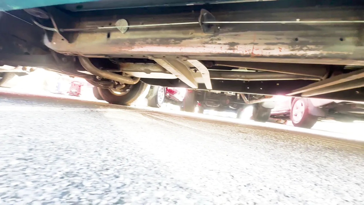 Underneath of 1993 GMC 3500 Club Coupe Long Bed