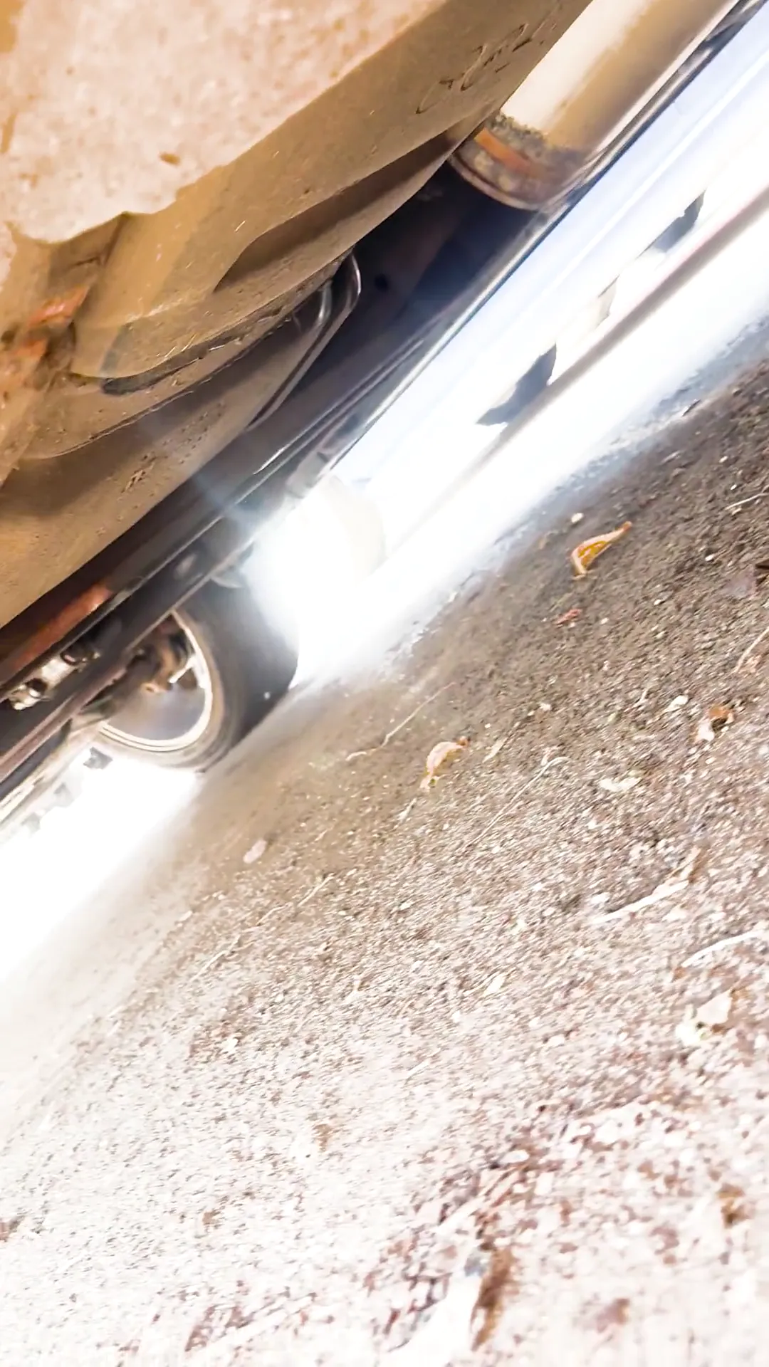 Underneath of 2009 Cadillac Escalade Hybrid Sport Utility 4D