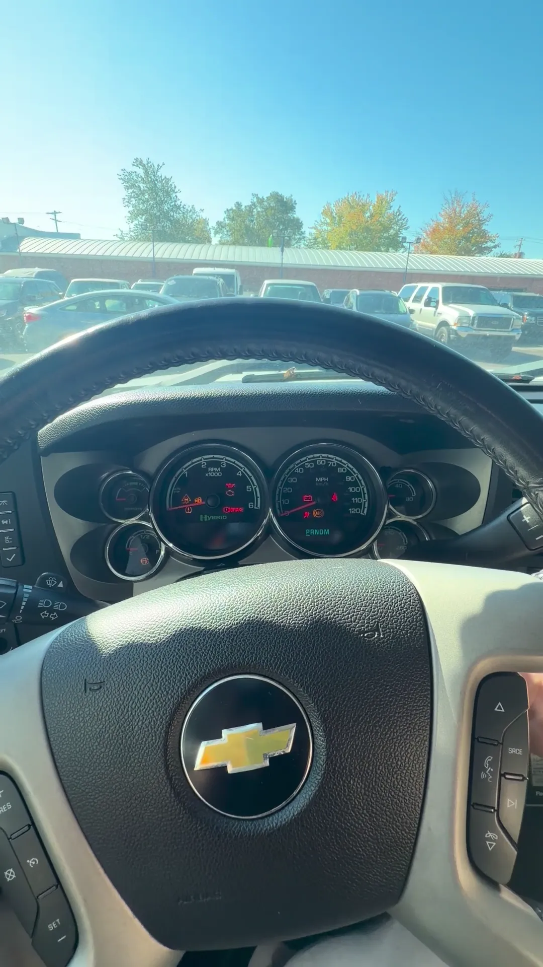 Engine start of 2010 Chevrolet Silverado 1500 Crew Cab Hybrid Pickup 4D 5 3/4 ft