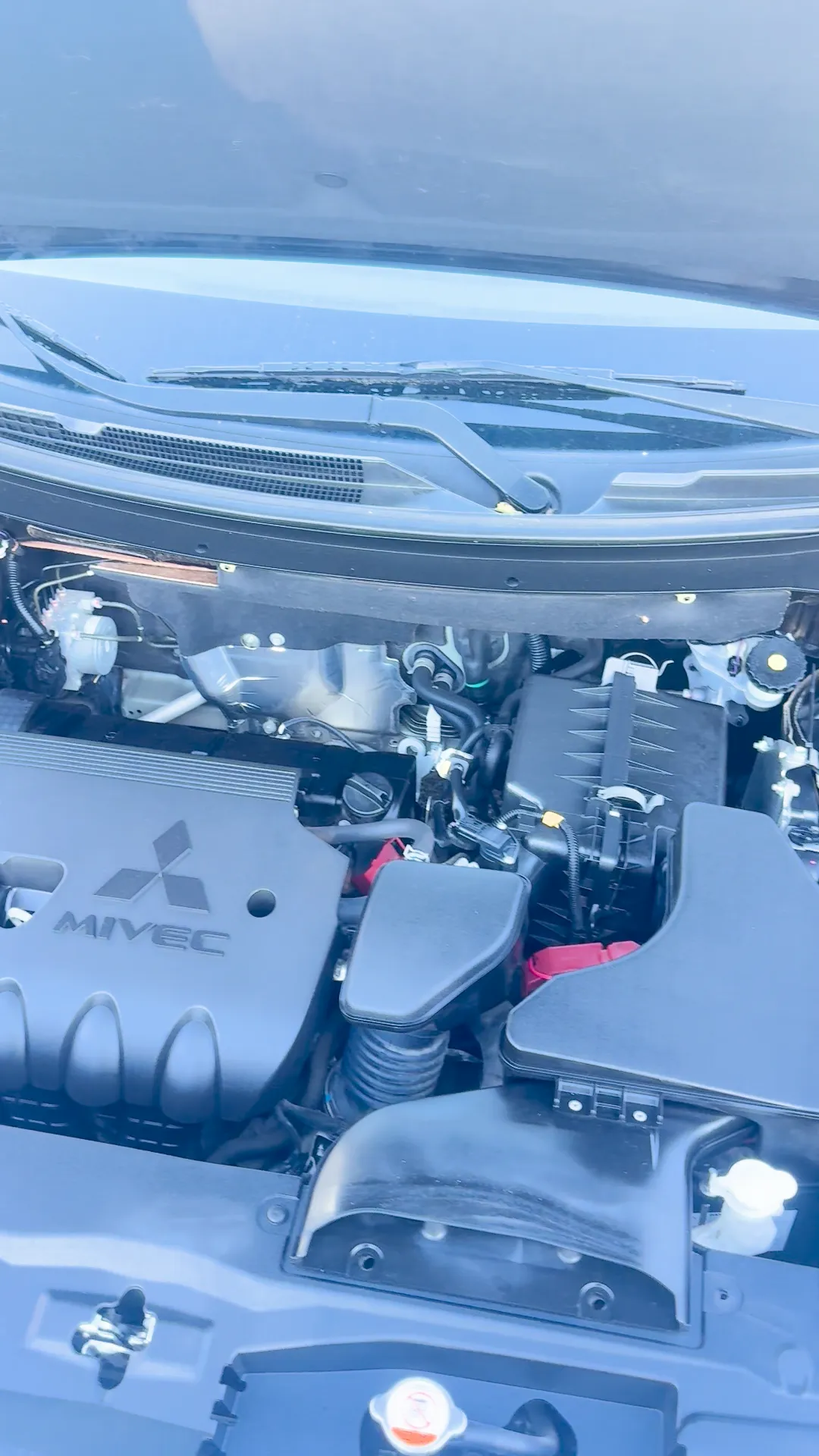 Engine bay of 2018 Mitsubishi Outlander SE Sport Utility 4D