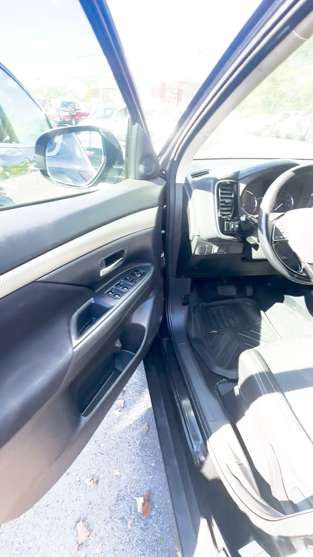Interior of 2018 Mitsubishi Outlander SE Sport Utility 4D