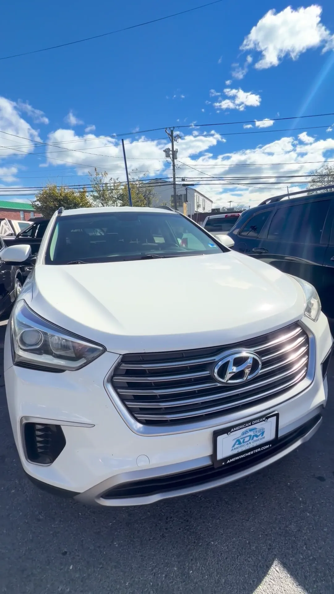Walk-around of 2017 Hyundai Santa Fe SE Sport Utility 4D